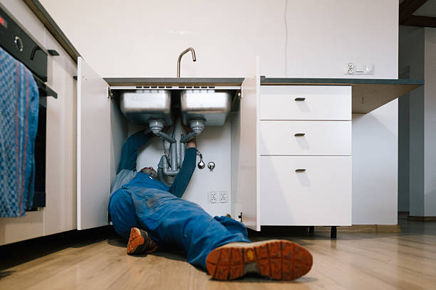Professional Drain Cleaning technician working in Shorewood, IL